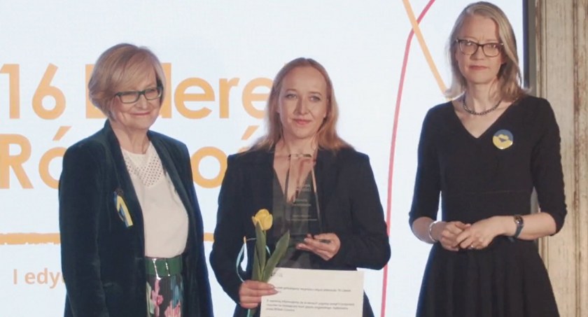 Dorota Dembińska nagrodzona. Sołtys Mniszka doceniona za pracę na rzecz lokalnej społeczności