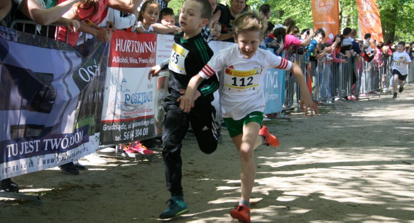 Być jak Bronek. Bieg dla dzieci w ramach VI Półmaratonu Śladami Bronka Malinowskiego Grudziądz - Rulewo 