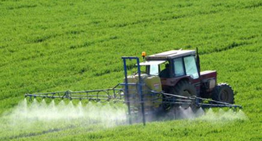 Kurs chemizacyjny dla rolników. Stosując środki ochrony roślin trzeba mieć uprawnienia