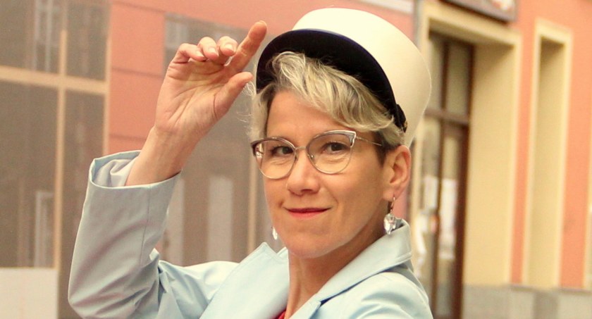 Legia Cudzoziemska damskim okiem, czyli pomarańcze na Antarktydzie. Magdalena Stykała z Bukowca zapowiada premierę swojej nowej książki