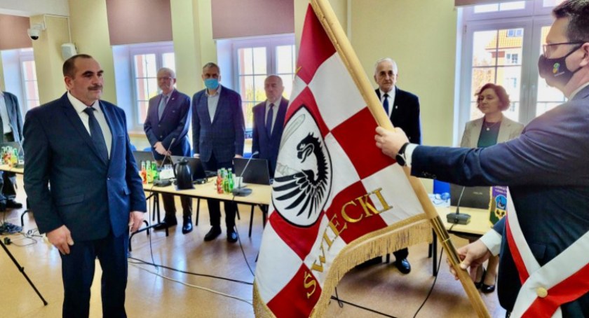 Józef Belt w dzieciństwie chciał być pilotem. O czym teraz marzy radny powiatu świeckiego?