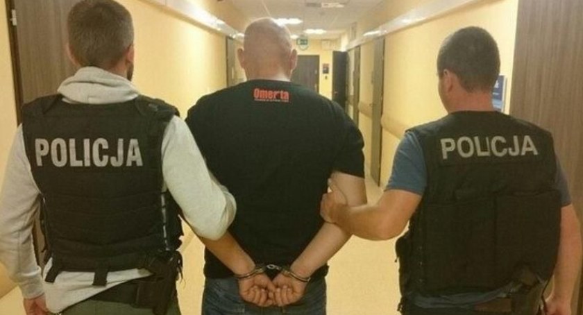 Kradzieże i włamania w Świeciu. Łupem 42-latka padały biżuteria, pieniądze i sprzęt komputerowy
