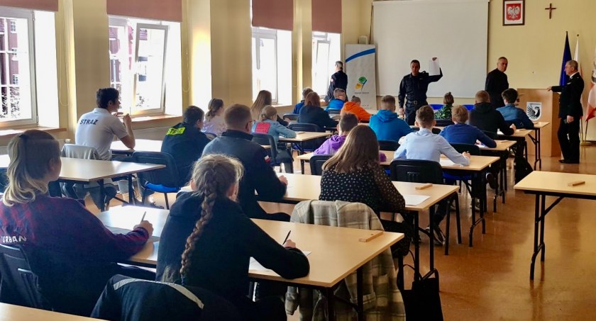 Młodzież Zapobiega Pożarom. Powiatowe eliminacje Ogólnopolskiego Turnieju Wiedzy Pożarniczej