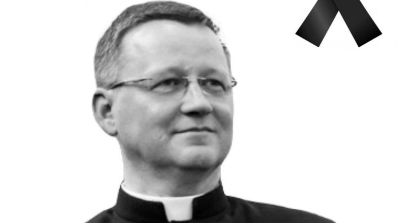 Ksiądz Andrzej Danielski nie żyje. Poznaliśmy datę pogrzebu