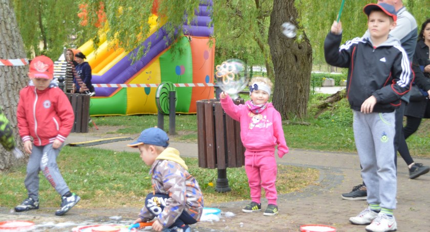 Piknik rodzinny dla obecnych i przyszłych rodzin i opiekunów zastępczych [ZDJĘCIA]