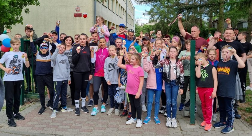 Festyn rodzinny w SP nr 2 w Nowem. Impreza w szczytnym celu