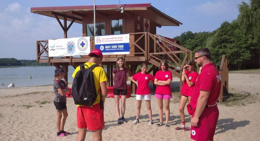 Wdeckie WOPR przygotowuje się do sezonu. Co zmieni się na plaży w Tleniu?