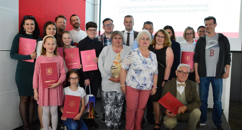 Nagrody burmistrza Świecia za upowszechnianie i osiągnięcia w kulturze w 2021 r. przyznane [ZDJĘCIA]