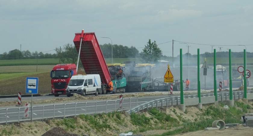 Jutro zmiana organizacji ruchu na trasie Bydgoszcz - Świecie. Zamknięte zostaną dwa skrzyżowania