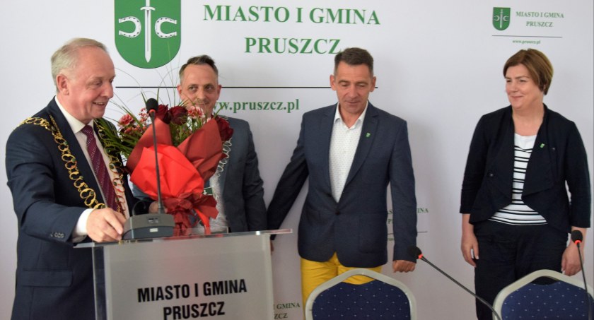 Burmistrz Pruszcza z absolutorium. Jak głosowali radni?