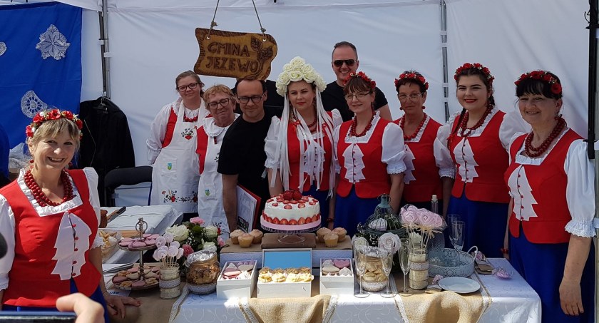 Gospodynie z Jeżewa najlepsze w województwie w konkursie Polska od kuchni. Co było daniem głównym?