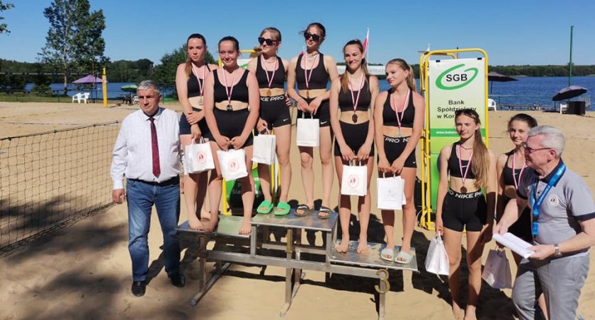 Dwa medale młodziczek Jokera Świecie w Mistrzostwach Województwa w siatkówce plażowej