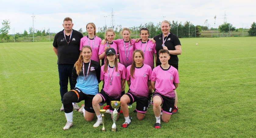 Piłkarki Strażaka Przechowo najlepsze w turnieju w Rytlu