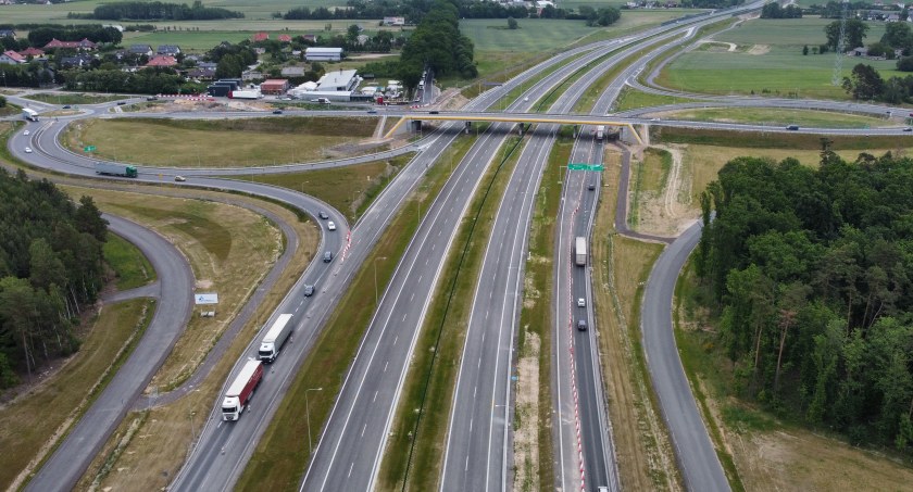 Spore zamiany na budowanej S5. Drogowcy udostępnili kierowcom 4 km budowanej drogi ekspresowej [ZDJĘCIA, WIDEO] 