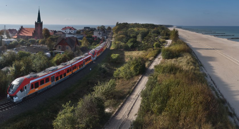 100 dodatkowych połączeń POLREGIO na wakacje