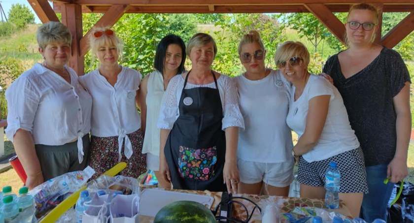 Piknik rodzinny sołectwa Michale. O poczęstunek zadbały panie z KGW Michlanki [ZDJĘCIA]