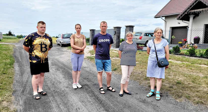 Pięć rodzin z Zalesia obudziło się w innej gminie. Czują się mieszkańcami gminy Lniano i będą o to walczyć