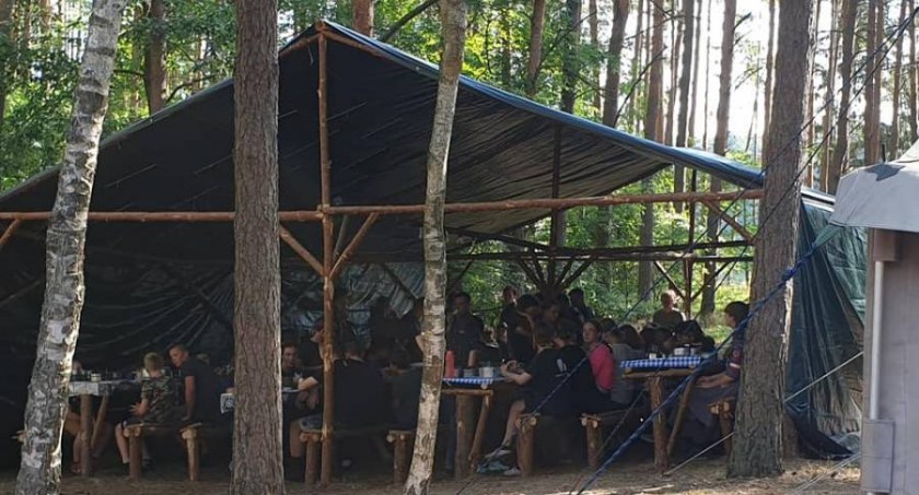 Ogromna ulewa w powiecie świeckim. Ewakuowano obóz harcerski