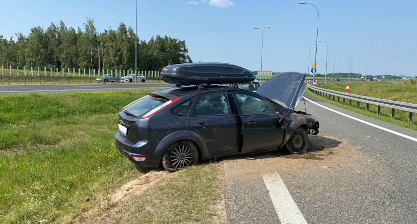 Groźne zdarzenie na autostradzie A1. W aucie wystrzeliła opona