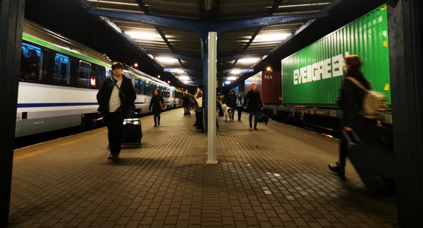 Utrudnienia w ruchu pociągów. Podróżujących z Bydgoszczy czeka przykra niespodzianka