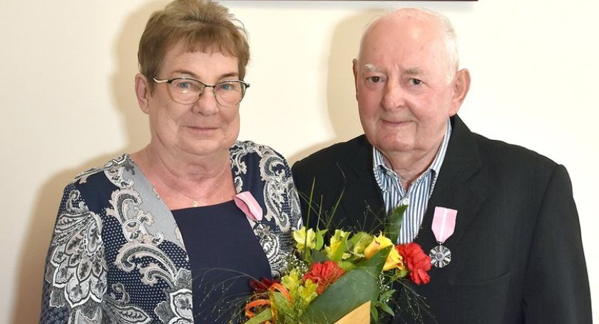Państwo Czerwińscy z Laskowic świętowali 50-lecie swojego małżeństwa. Poznajcie ich receptę na szczęście