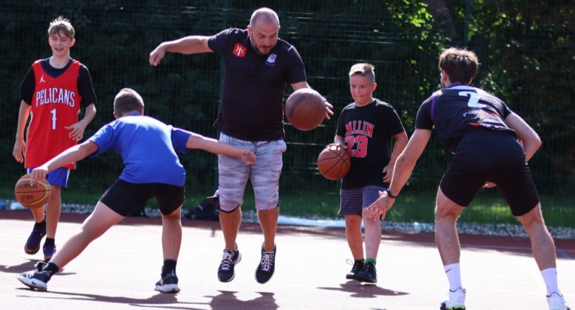 ŚKK Świecie zorganizował dzieciom niedzielę z basketem [ZDJĘCIA]