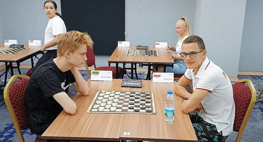 Dominik Rubaj mistrzem Europy U-16 w warcabach szybkich!!! Z Turcji przywiózł też srebro i brąz