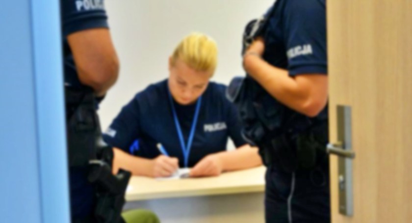 Kierowca seata, który potrącił nastolatków w Świeciu, został odnaleziony. Trwa wyjaśnianie okoliczności zdarzenia