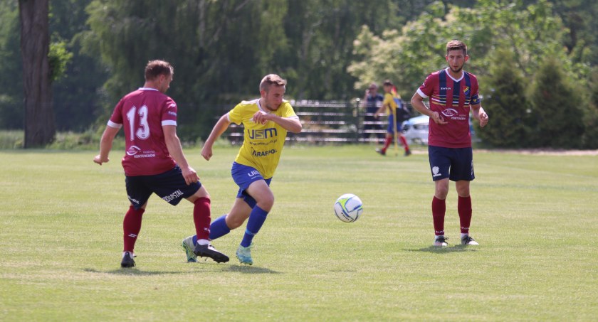 Pomorzanin Serock zagra z liderem Spartą Brodnica u siebie