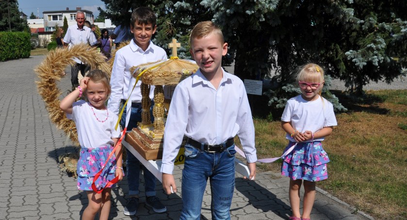 Gmina Pruszcz hucznie obchodziła święto plonów. Doceniono lokalnych działaczy [DUŻO ZDJĘĆ]