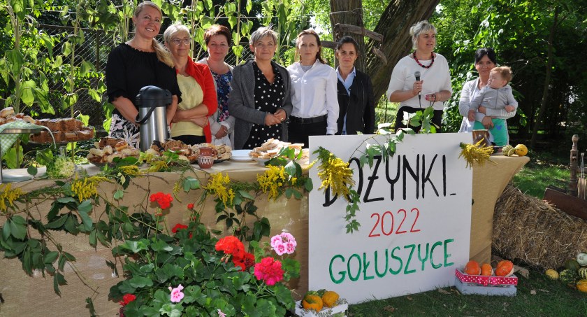Dożynkowa zabawa w Gołuszycach. Święto plonów uczcili mieszkańcy DPS [DUŻO ZDJĘĆ]