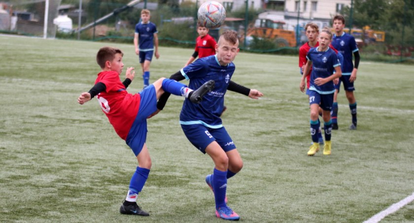 Trampkarze młodsi Wdy Świecie przegrali ze Sportisem Łochowo [ZDJĘCIA]