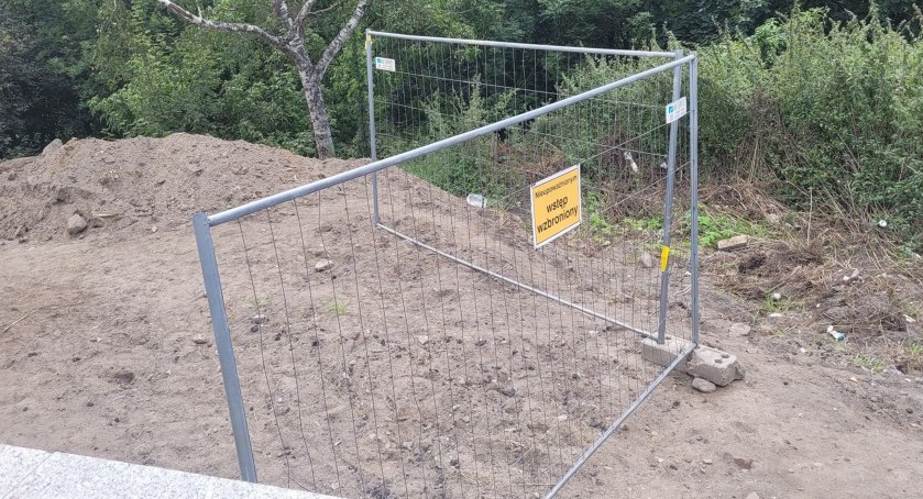 Wiosną pospacerujemy schodami na plantach w Nowem