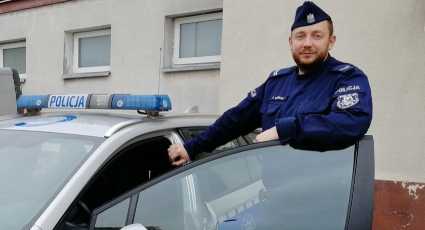 38-latek chciał wyskoczyć z drugiego piętra. Uratował go policjant