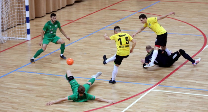 Futsal Świecie ograł Mrówkę Mosina, ale po trudnej batalii [ZDJĘCIA, WIDEO]