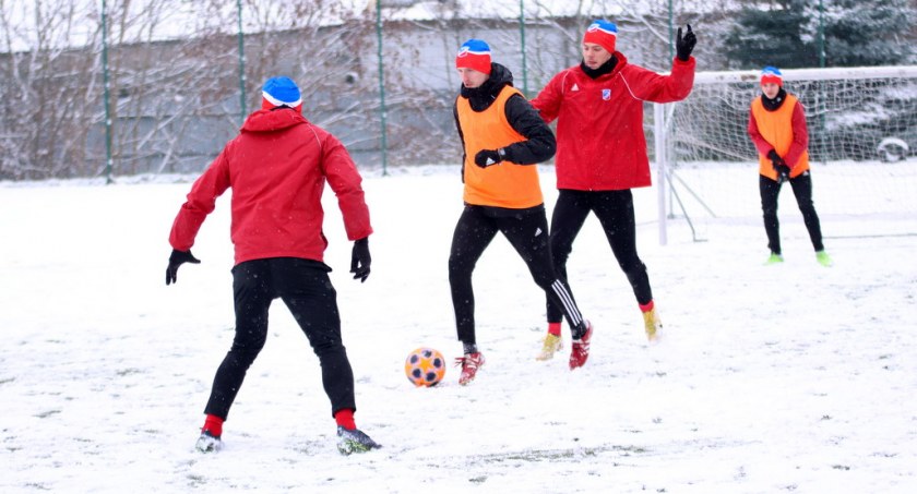 Gierka wewnętrzna Wdy Świecie zamiast meczu ze Sportisem Łochowo [ZDJĘCIA]