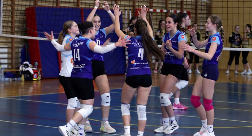 Juniorki Jokera Świecie pokonały MUKS X LO Toruń na koniec 1. rundy [ZDJĘCIA]