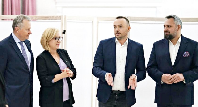 Spotkania biznesu z parlamentarzystami. W Niewieścinie rozmawiają o problemach przedsiębiorczości