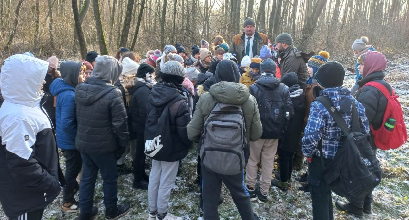 Myśliwi ze Świecia opowiedzieli uczniom o swojej pasji i leśnej zwierzynie [ZDJĘCIA]