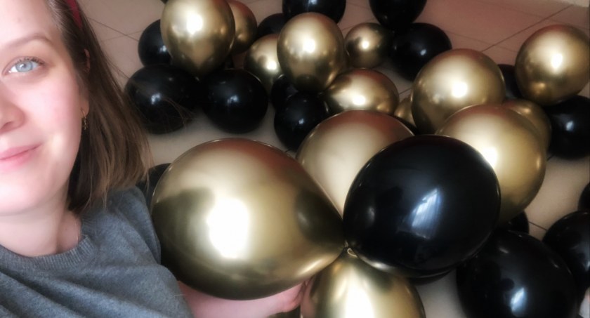 Dekoracje balonowe to współcześnie nieodzowny element każdej imprezy w regionie. Odpowiada za to głównie oferta i styl działania firmy HELove ze Świecia