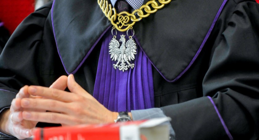 Czy to mobbing czy solidność dowódcy firmy ochroniarskiej? Ludzie przez nią się zwalniali...