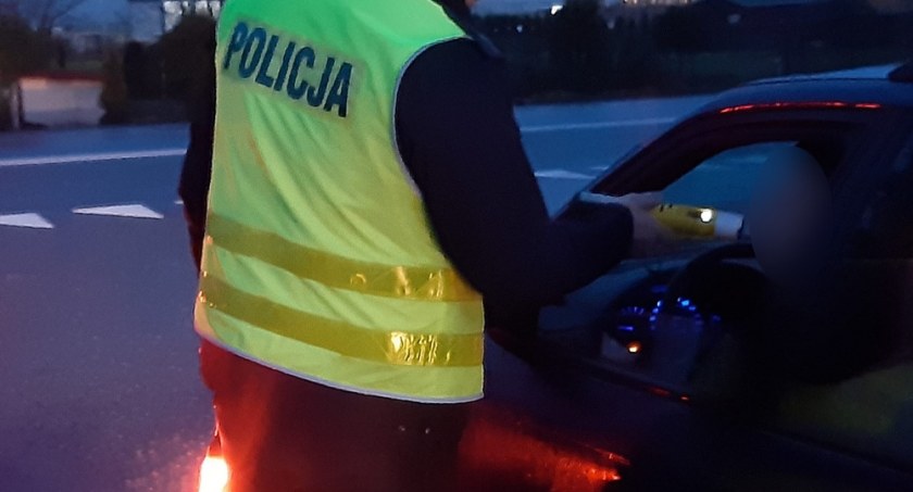 W Laskowicach zatrzymano pijanego kierowcę. Miał 1,8 promila