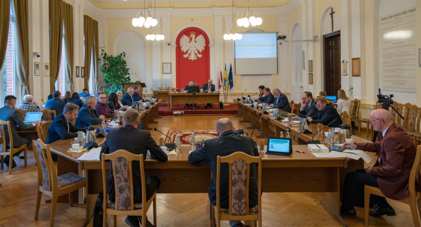Podział w Ośrodku Kultury, Sportu i Rekreacji w Świeciu? Radni podjęli decyzję