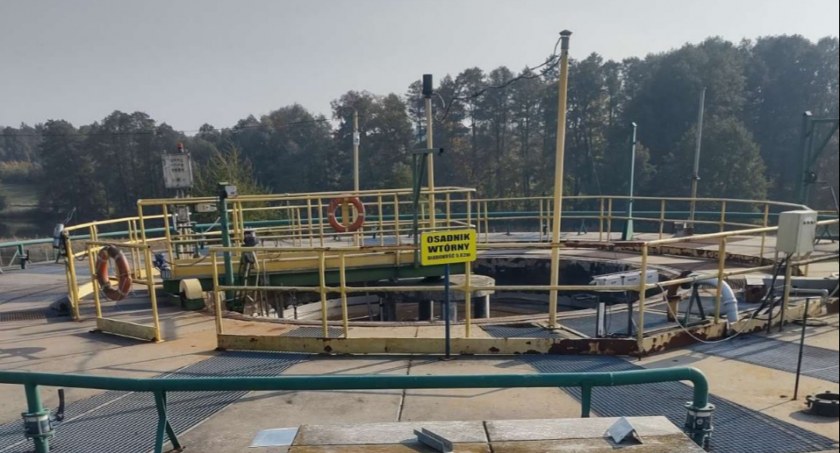 Oczyszczalnia ścieków w Jeżewie ma przejść modernizację. Do przetargu przystąpiły dwie firmy