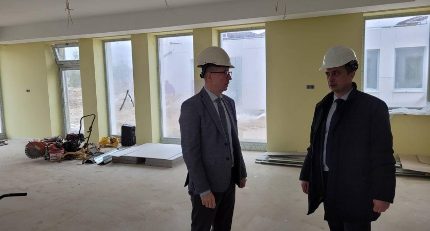 Wicewojewoda w powiecie świeckim. Odwiedził Dragacz, Drzycim i Jeżewo