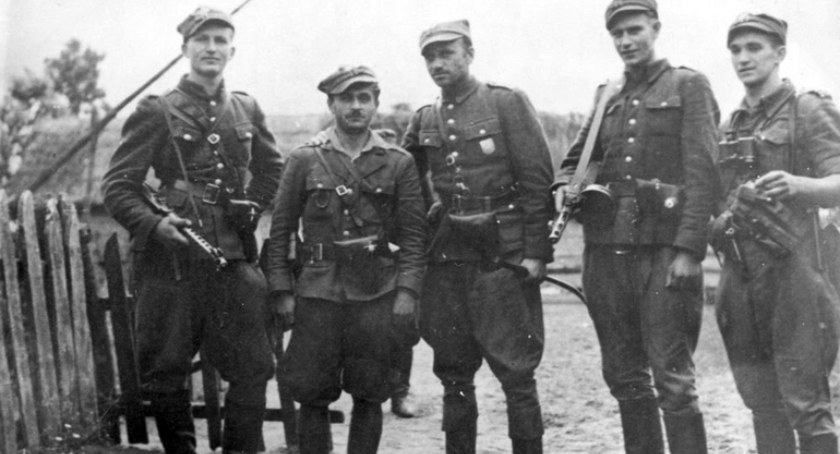 Narodowy Dzień Pamięci Żołnierzy Wyklętych. W gminie Osie odbędą się uroczystości