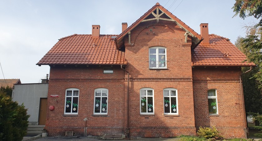 Posterunek policji w Laskowicach. Podpisana została umowa na przebudowę budynku