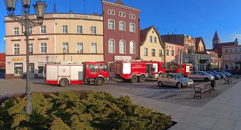 Interwencja straży pożarnej na nowskim rynku. Co się stało?