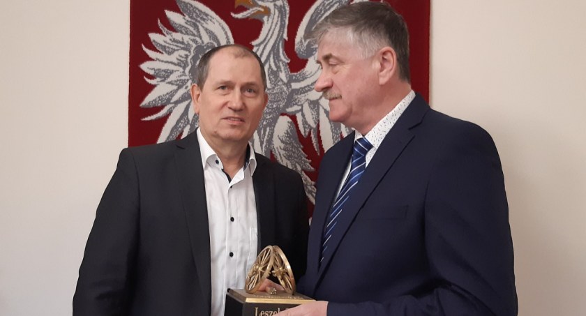 Leszek Stosik otrzymał Brązowe Koła. To najważniejsze odznaczenie oskiego samorządu 