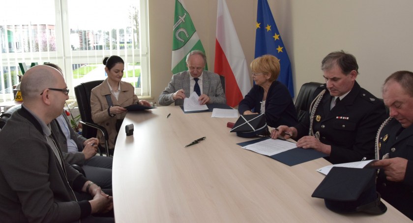 Wsparcie dla stowarzyszeń z gminy Pruszcz. Kto otrzymał fundusze?
